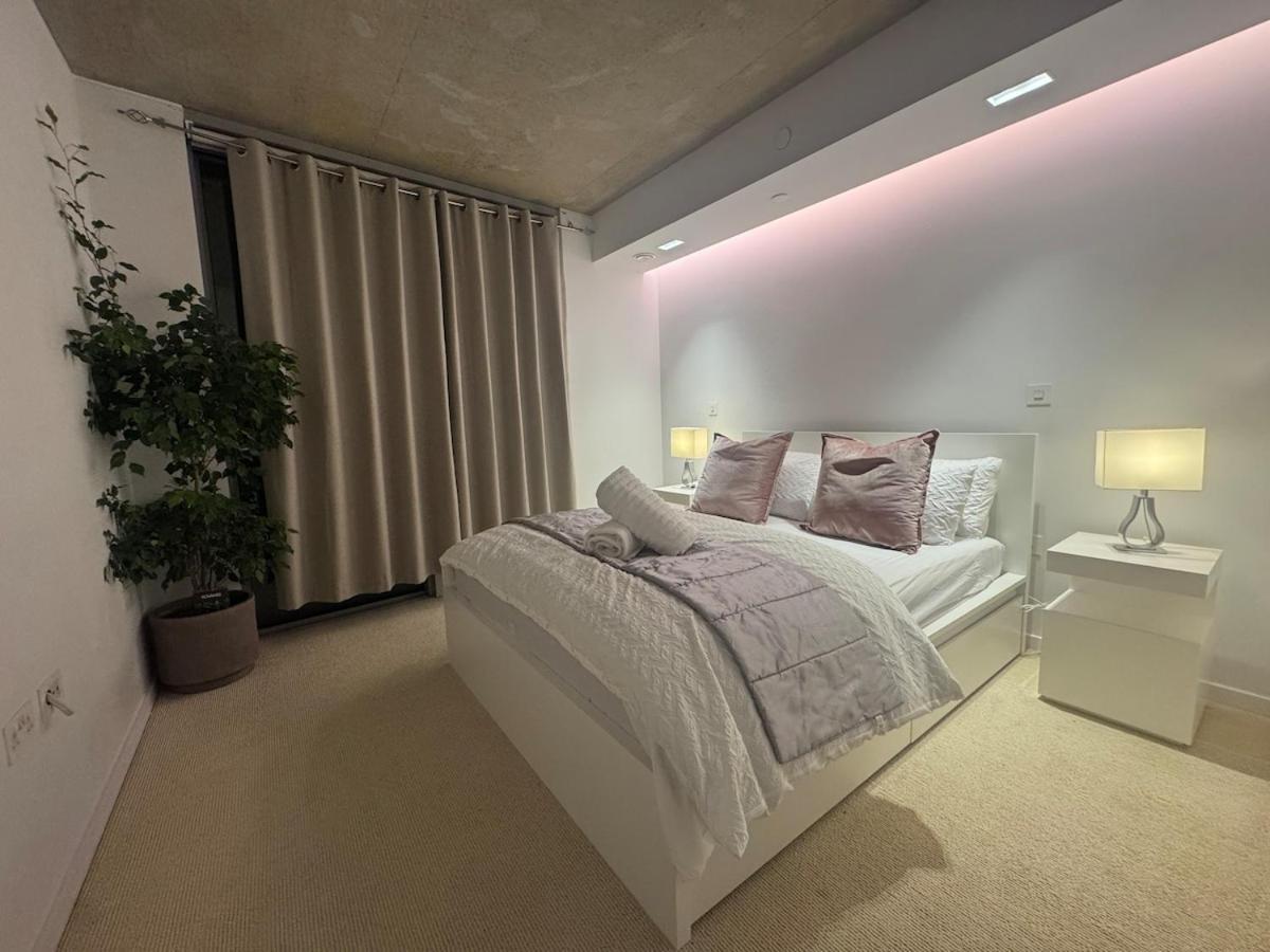 Luxury 1 Bedroom Apartment In London Exterior photo